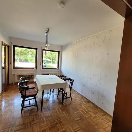 Appartamento Haus 140 Qm Fuer Monteure Bad Salzschlirf