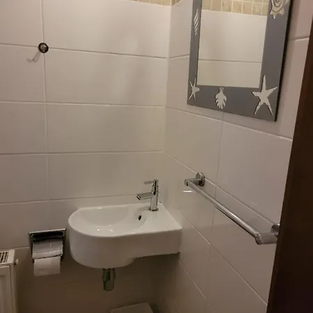 Haus 140 Qm Fuer Monteure Apartment *