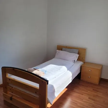 Haus 140 Qm Fuer Monteure Bad Salzschlirf