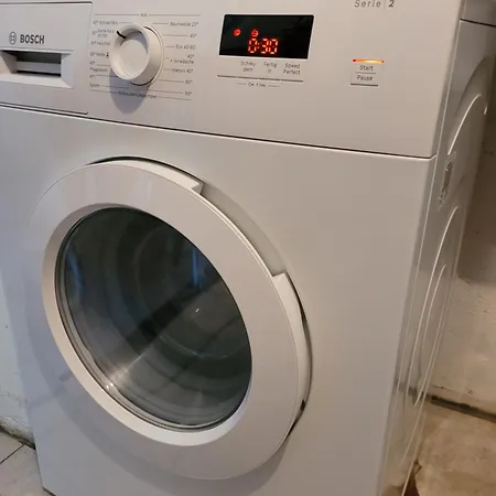 Haus 140 Qm Fuer Monteure Appartamento