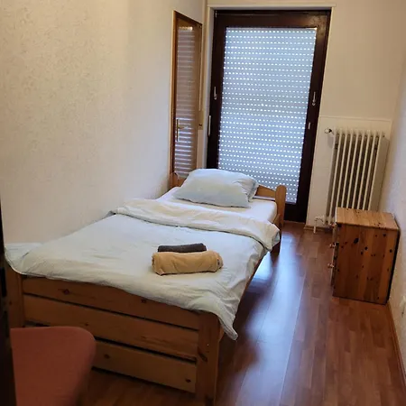 Haus 140 Qm Fuer Monteure Appartamento *