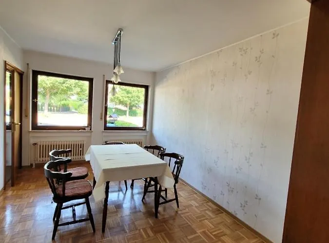 Apartamento Haus 140 Qm Fuer Monteure Bad Salzschlirf