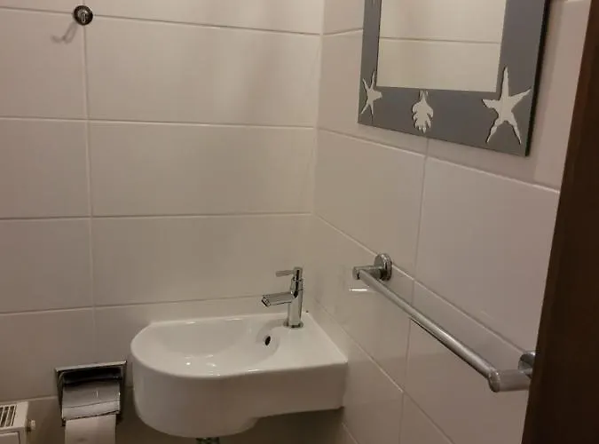 Haus 140 Qm Fuer Monteure Apartamento *