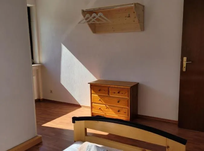 Haus 140 Qm Fuer Monteure Apartment Bad Salzschlirf