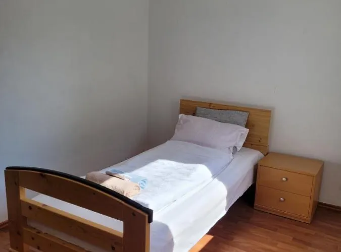 Haus 140 Qm Fuer Monteure Bad Salzschlirf