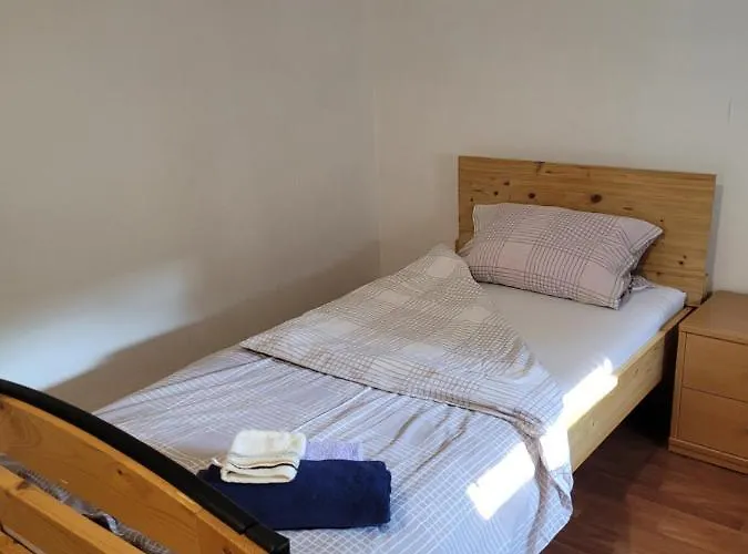 Haus 140 Qm Fuer Monteure Apartamento *