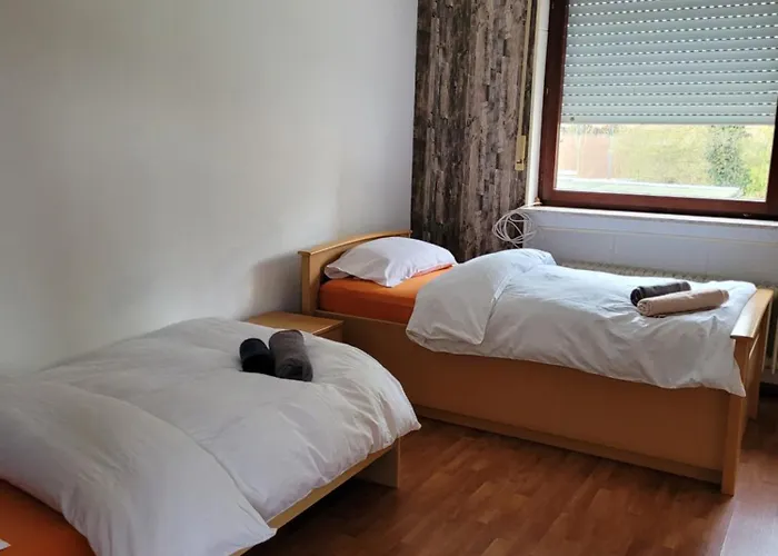 Haus 140 Qm Fuer Monteure Apartamento *