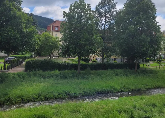 Haus 140 Qm Fuer Monteure Apartamento Bad Salzschlirf