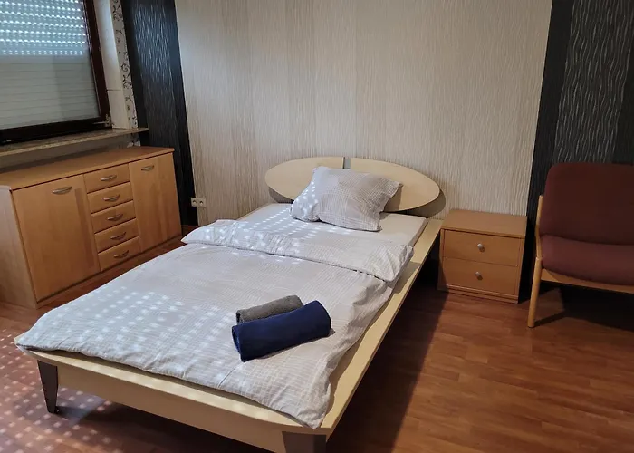 Haus 140 Qm Fuer Monteure Apartamento Bad Salzschlirf